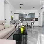 Lumera