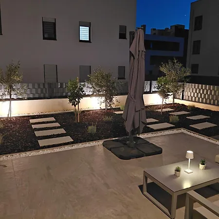 Lumera Apartment *