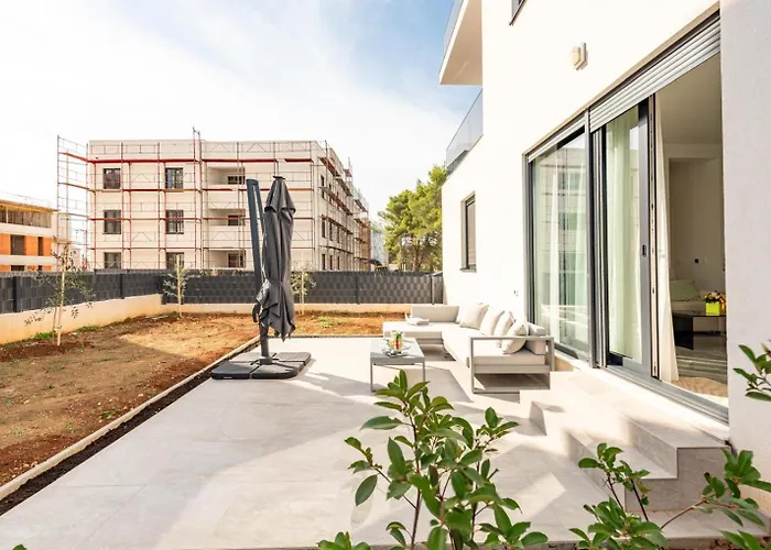 Lumera * Ζαντάρ